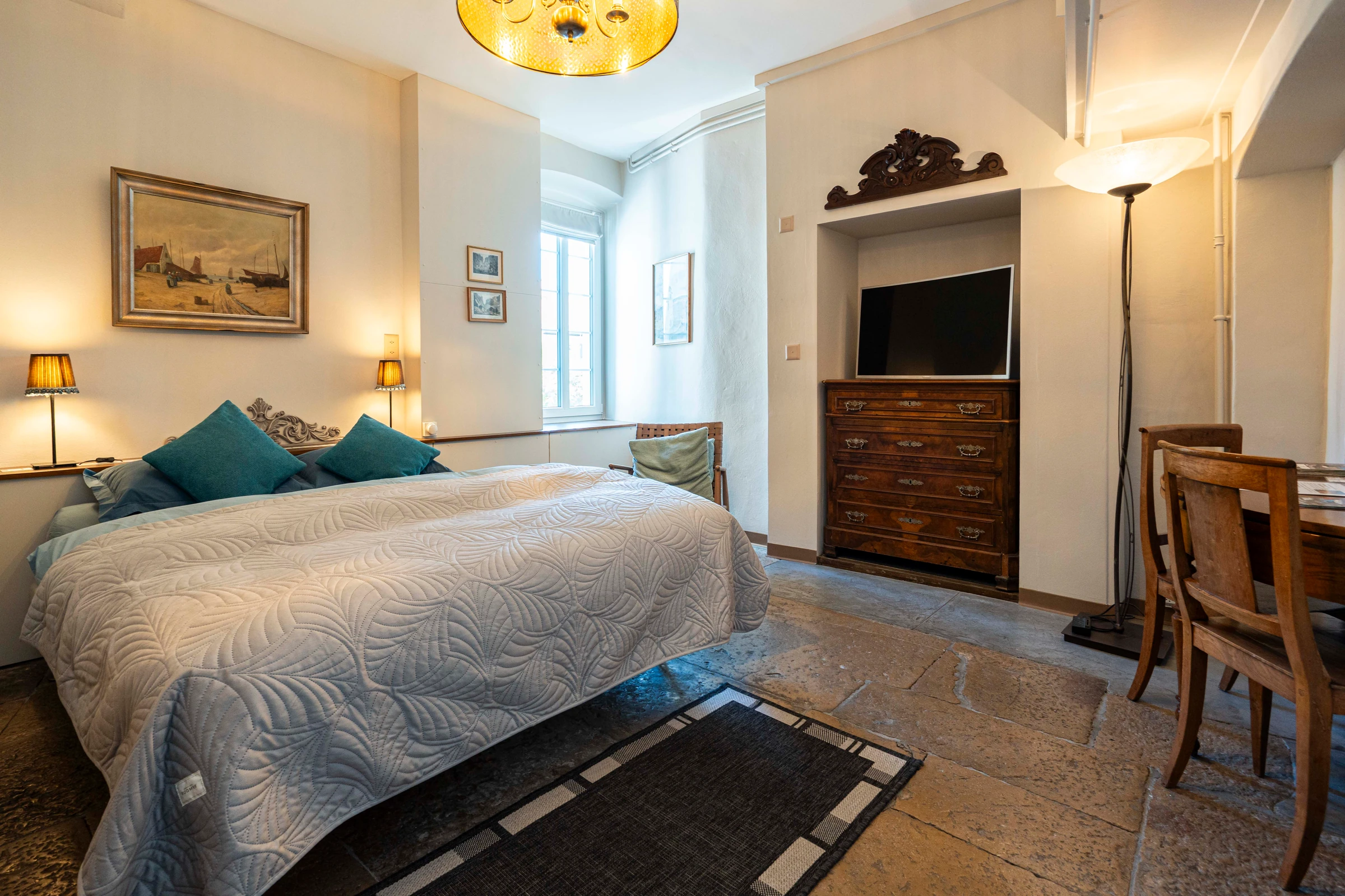 Le lit et le mobilier ancien de Baroque