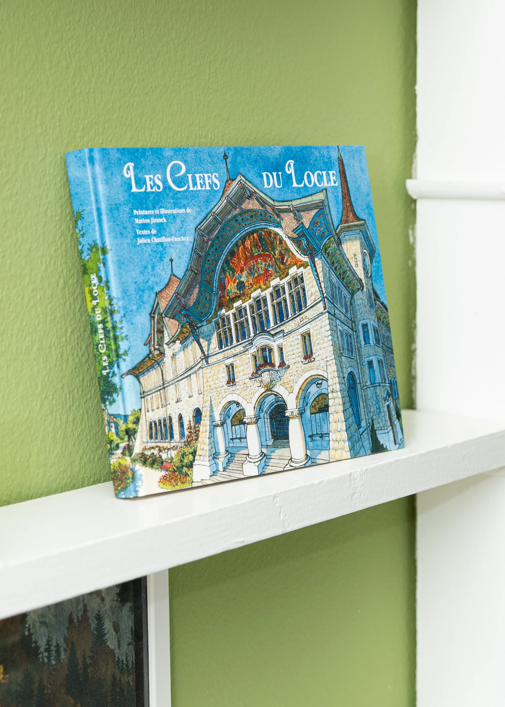 Un livre consacré au Locle dans la bibliothèque de Locloise