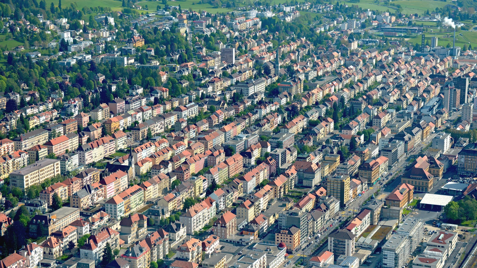 Vue aérienne des rues et des quartiers de La Chaux-de-Fonds